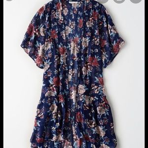 American eagle Ruffle pin tuck kimono